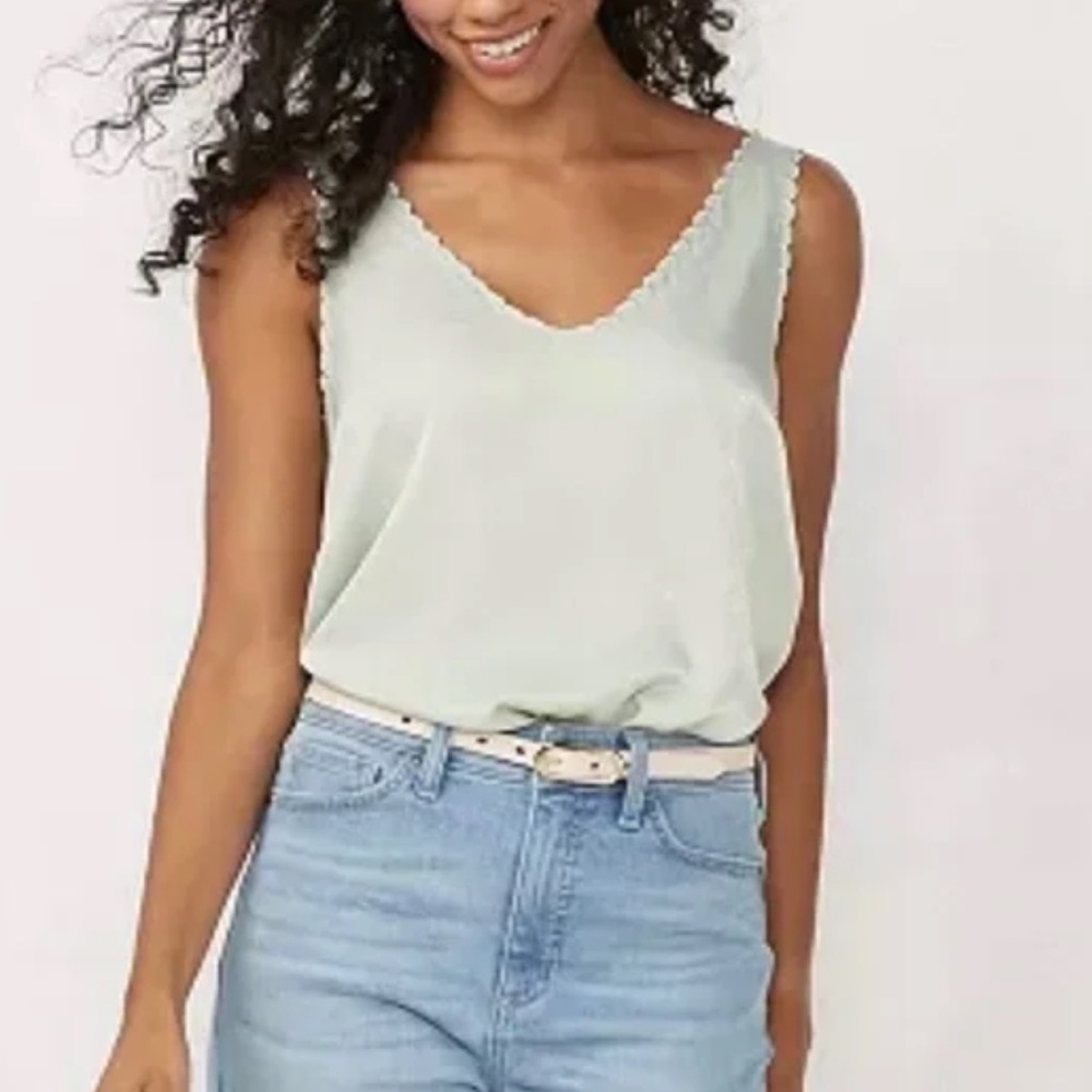 LC Lauren Conrad scallop trimmed sleeveless blouse